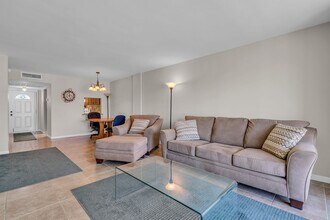 4500 N Federal Hwy in Lighthouse Point, FL - Building Photo - Building Photo