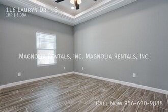 116 Lauryn Dr, Unit 3 in San Juan, TX - Foto de edificio - Building Photo