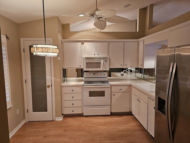 11722 SE 72nd Terrace Rd in Belleview, FL - Building Photo - Building Photo