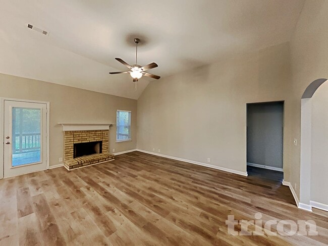 202 Foster Dr in White House, TN - Building Photo - Building Photo