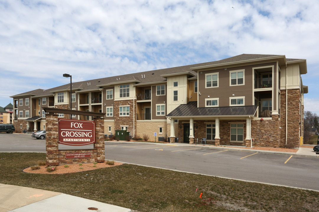 Fox Crossing II in Burlington, WI - Building Photo