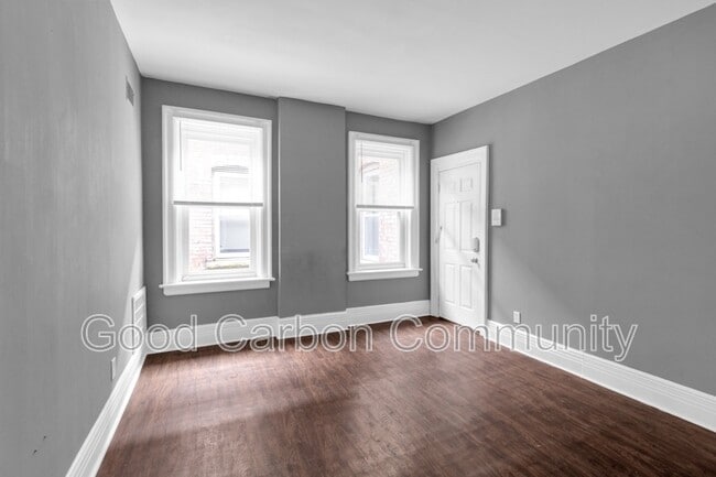 1073 Grant St in Buffalo, NY - Building Photo - Building Photo