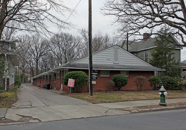 717 Chestnut St in Greensboro, NC - Building Photo - Building Photo