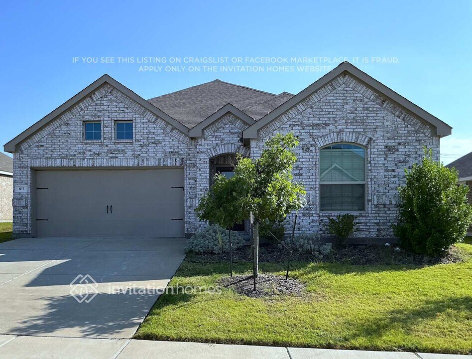 617 Fitzroy Ln in Fate, TX - Building Photo