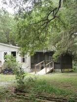 18950 SE 23 Pl in Morriston, FL - Building Photo