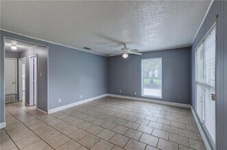 1006 Fiesta St in Austin, TX - Building Photo - Building Photo