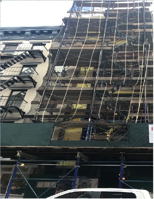 242 Elizabeth St in New York, NY - Building Photo