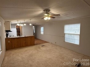 6226 Glenn Teague Rd in Charlotte, NC - Foto de edificio - Building Photo