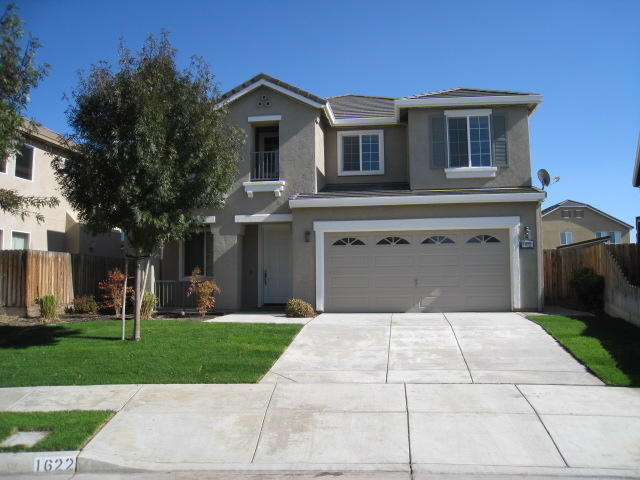 1622 Cattail Ct in Los Banos, CA - Building Photo