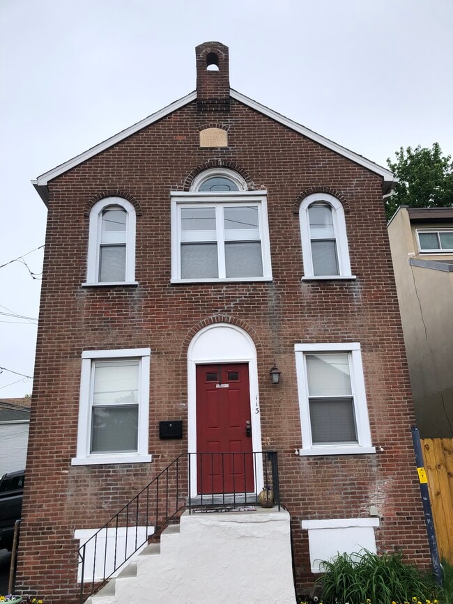 property at 113 S Adams St