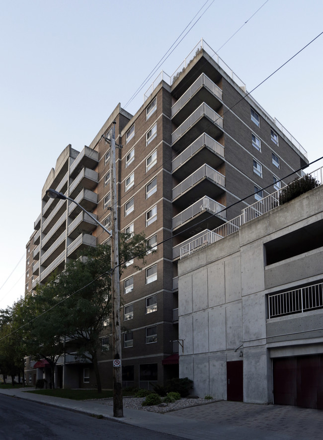 Burnside Terrace in Ottawa, ON - Building Photo - Building Photo