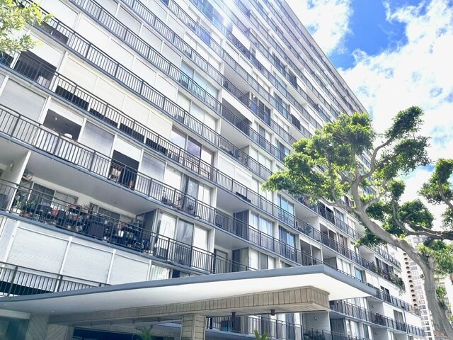 1415 Victoria St, Unit 701 in Honolulu, HI - Foto de edificio