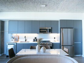 307 SW 5th St in Fort Lauderdale, FL - Building Photo