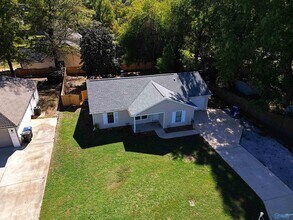 103 Whisperwood Ln in Madison, AL - Building Photo - Building Photo