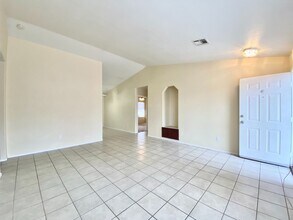 5246 Edna Crane Ave in North Las Vegas, NV - Building Photo - Building Photo