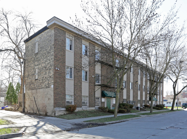 Milwaukee Veterans Home in Milwaukee, WI - Building Photo - Building Photo