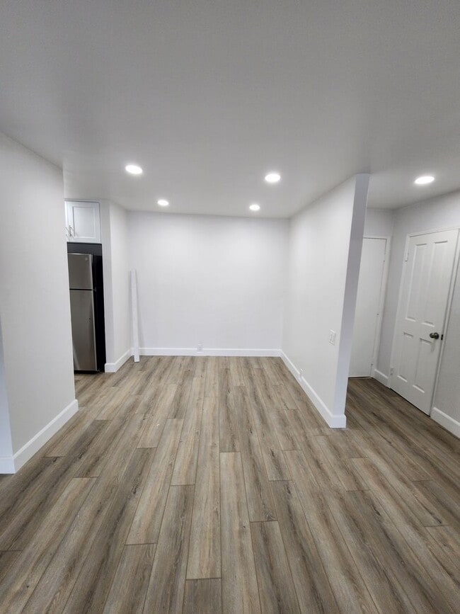 1885 Diamond St in San Diego, CA - Building Photo - Building Photo