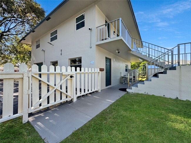 property at 883 SW 10th St