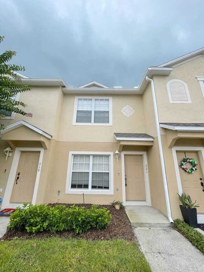 property at 521 Wilton Cir