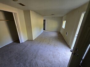 51287 Hatfield Rd in Myrtle Point, OR - Building Photo - Building Photo