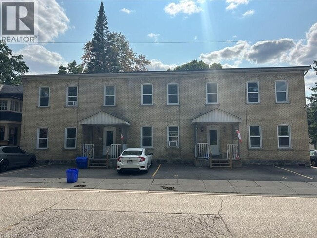 property at 206 Queenston Rd