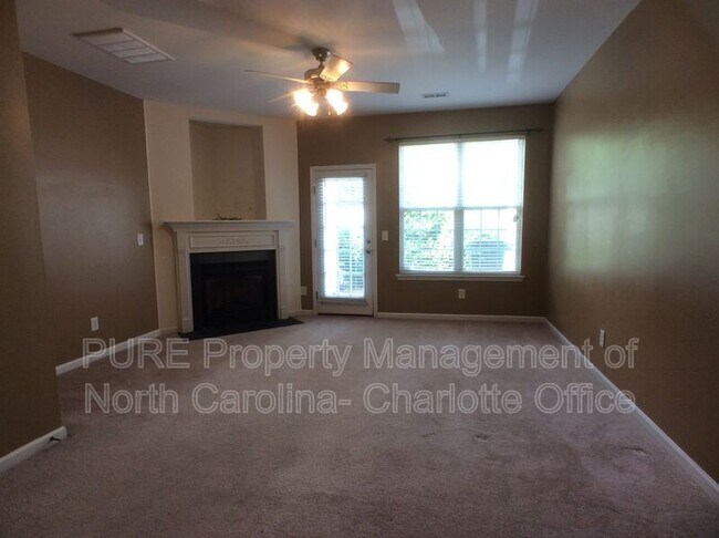 5009 Sunset Ridge Ct in Charlotte, NC - Building Photo - Building Photo