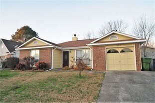 220 Knox Creek Trail NW in Madison, AL - Building Photo