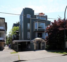 The Tiburon in Vancouver, BC - Building Photo