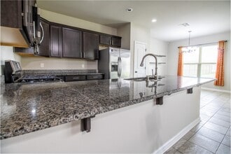 145 Keaton Ct in Sulphur, LA - Building Photo - Building Photo