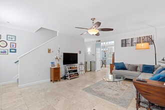 691 Hibiscus St in West Palm Beach, FL - Building Photo - Building Photo