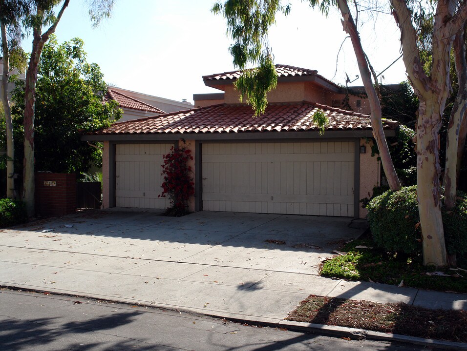 210 Loma Vista St in El Segundo, CA - Building Photo