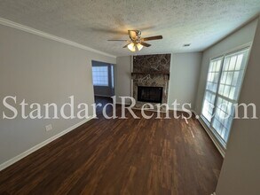 622 Hickory Hollow Ln in Jonesboro, GA - Building Photo - Building Photo