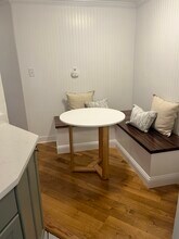 230 Washington St, Unit H in Marblehead, MA - Building Photo - Building Photo