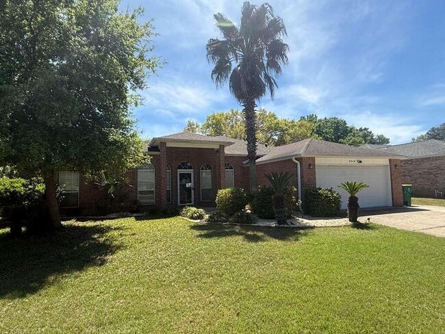4216 Shadow Ln in Niceville, FL - Building Photo - Building Photo