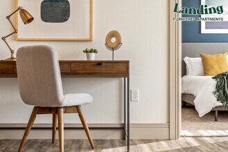 2400 Elliott Ave-Unit -2-115.345281 in Seattle, WA - Building Photo - Building Photo