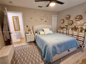 415 32nd St in West Palm Beach, FL - Foto de edificio - Building Photo