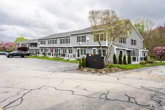 Village Green Condominiums in Warwick, RI - Building Photo - Building Photo