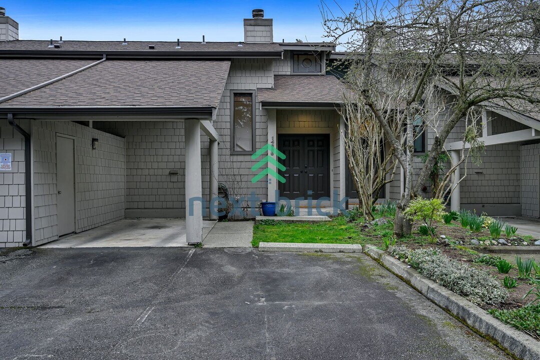 14629 NE 35th St in Bellevue, WA - Building Photo