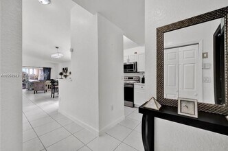 13721 SW 119th Ave in Miami, FL - Building Photo - Building Photo