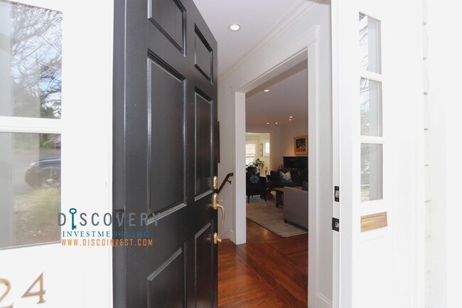 124 Magnolia Ave in Piedmont, CA - Building Photo - Building Photo