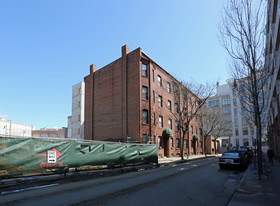 11-15 Green St Apartments