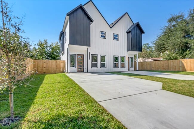 5642 Hirondel in Houston, TX - Building Photo - Building Photo