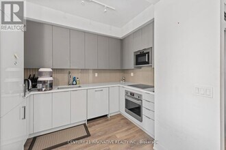 2908-2907 Highway 2504 in Vaughan, ON - Building Photo - Building Photo