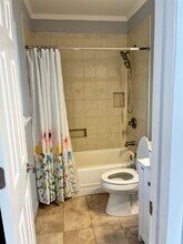 1852 Hopkins Dr in Tallahassee, FL - Building Photo - Building Photo