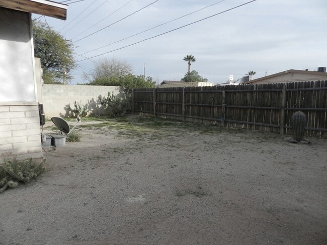 2510 E Eastland St in Tucson, AZ - Building Photo - Building Photo