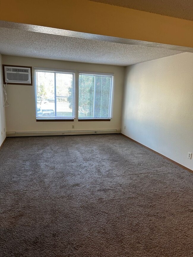 503 15th Ave SE in St. Cloud, MN - Building Photo - Building Photo