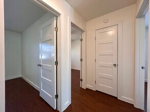 1900 Gracy Farms Ln-Unit -UNIT A in Austin, TX - Building Photo - Building Photo