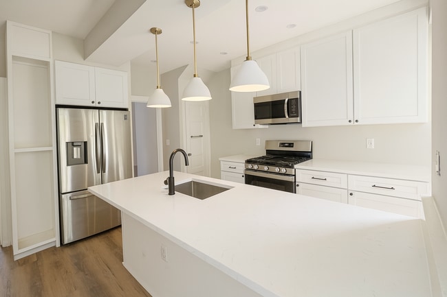 616 Lamont St NW in Washington, DC - Building Photo - Building Photo