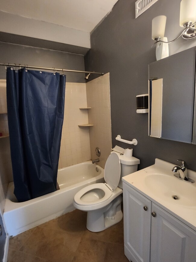 11707 Reisterstown Rd, Unit Apartment 103 in Reisterstown, MD - Building Photo - Building Photo