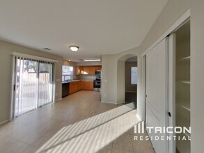 479 E Angeline Ave in San Tan Valley, AZ - Building Photo - Building Photo